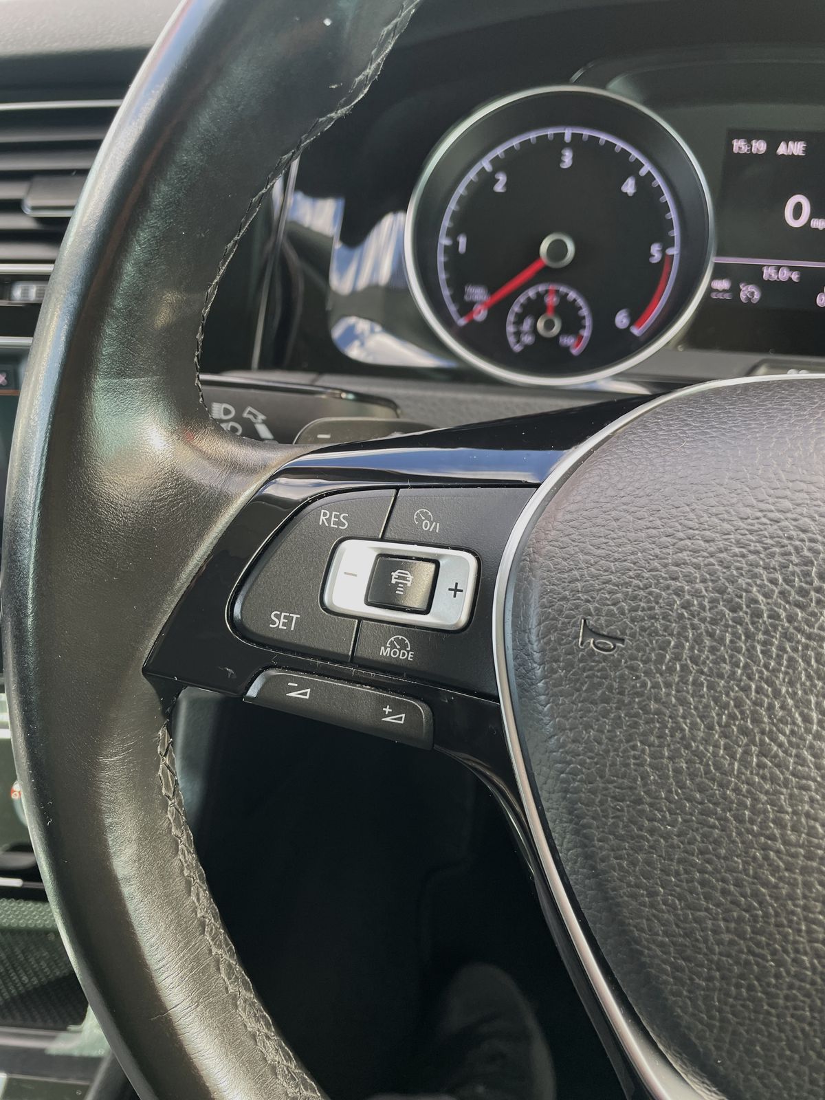 Used Volkswagen Golf 2015 for sale - 76190887: Photo 11
