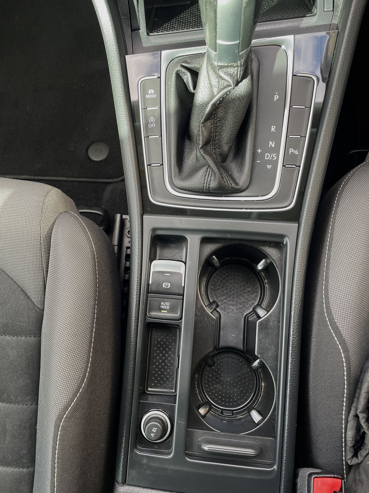 Used Volkswagen Golf 2015 for sale - 76190887: Photo 22