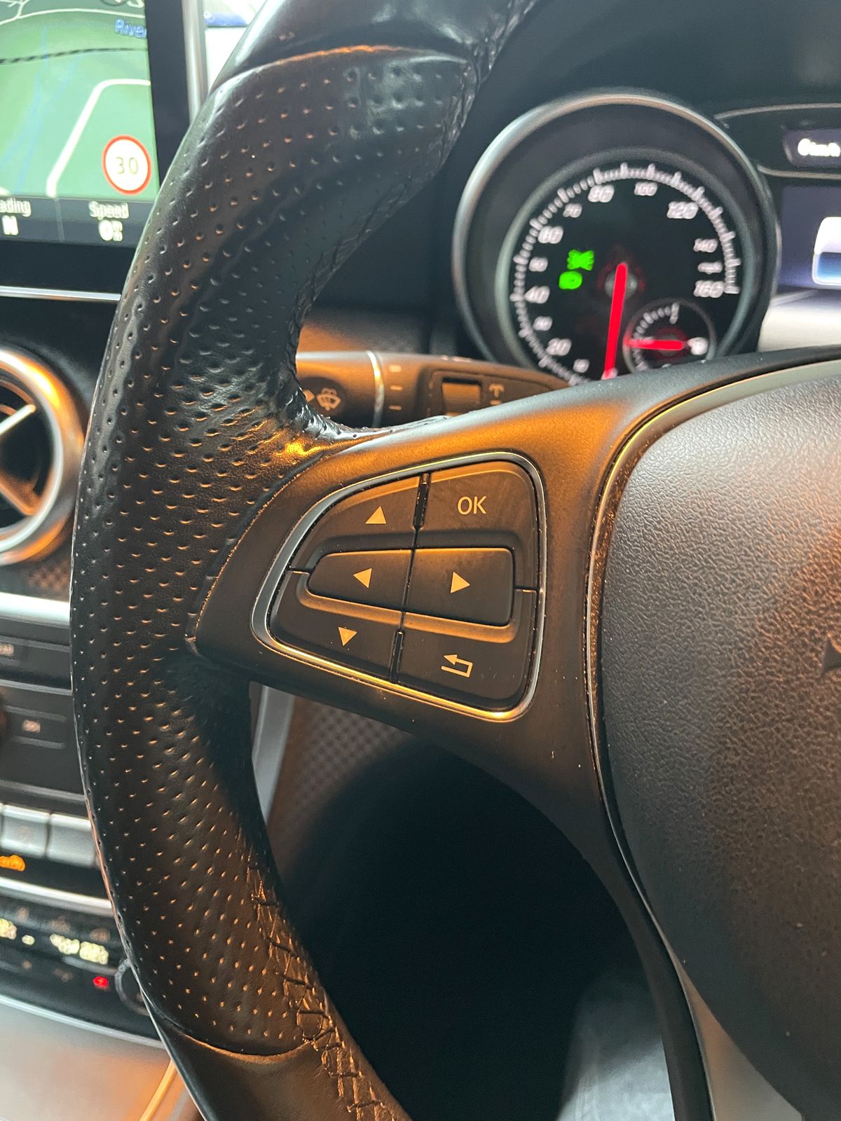 Used Mercedes-Benz A-Class 2015 for sale - 77031629: Photo 31