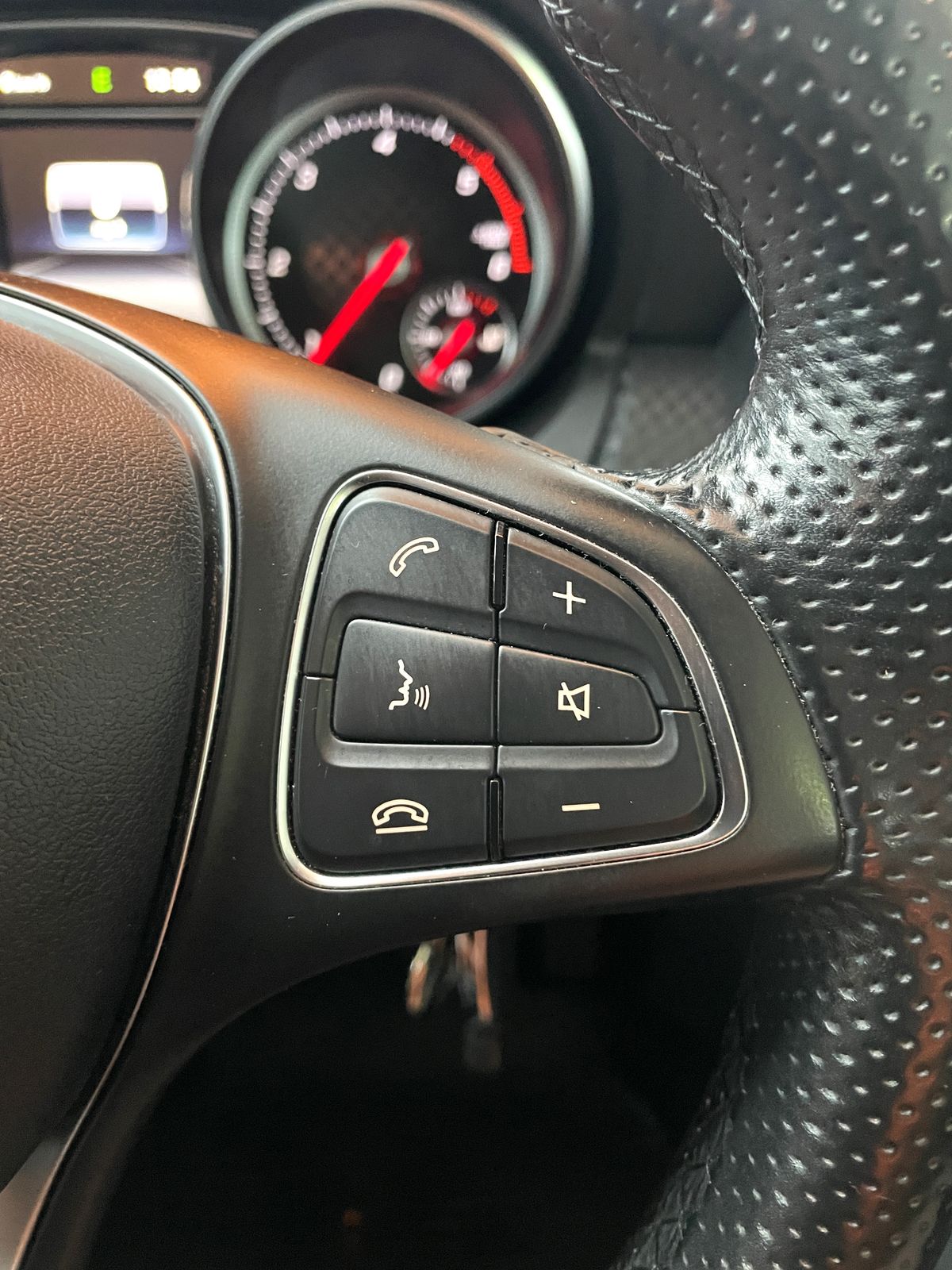 Used Mercedes-Benz A-Class 2015 for sale - 77031629: Photo 33