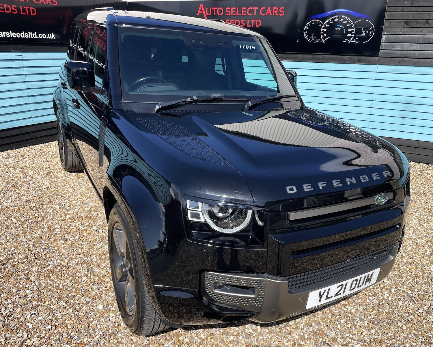 Used Land Rover Defender 110 2021 for sale - 77538733: Photo 4