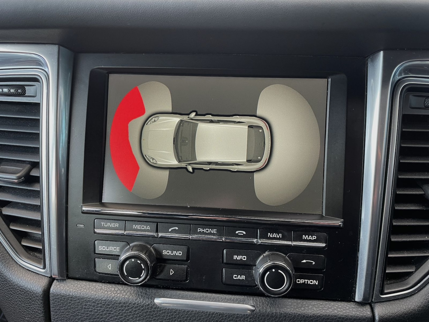 Used Porsche Macan 2015 for sale - 76400588: Photo 32