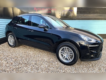 Used Porsche Macan 2015 for sale - 76400588: Photo