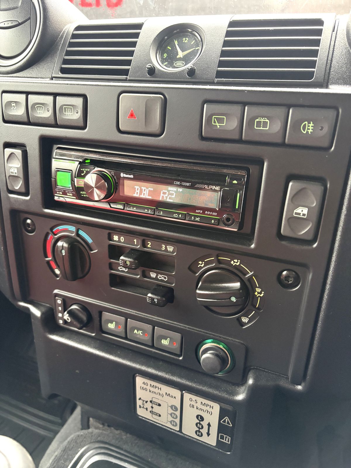 Used Land Rover Defender 110 2015 for sale - 77512753: Photo 29