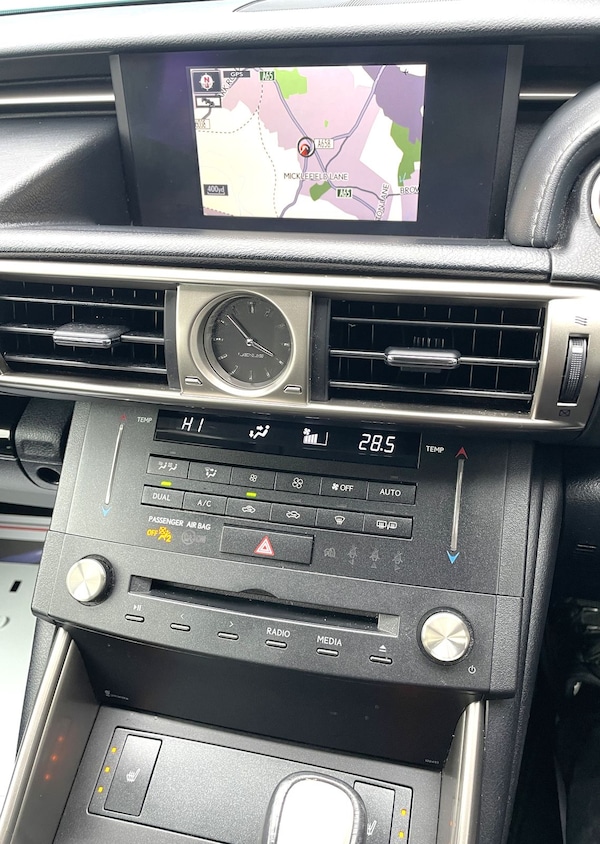 Used Lexus IS 2016 for sale - 76297387: Photo 16