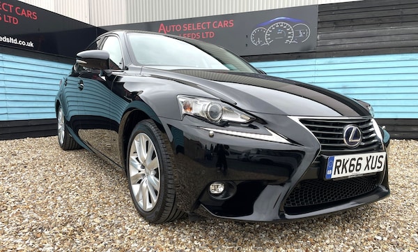 Used Lexus IS 2016 for sale - 76297387: Photo 1