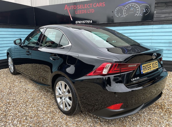 Used Lexus IS 2016 for sale - 76297387: Photo 32