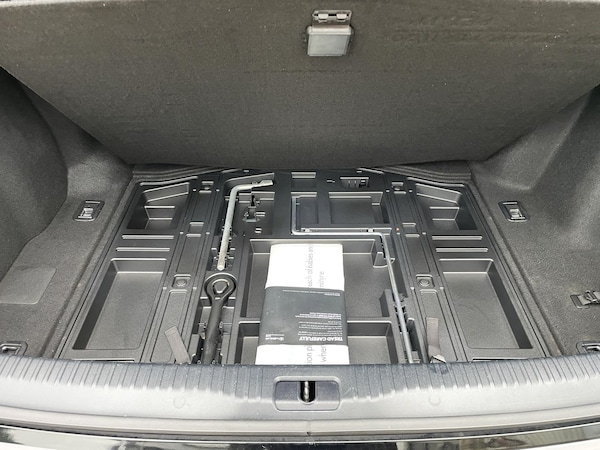 Used Lexus IS 2016 for sale - 76297387: Photo 37