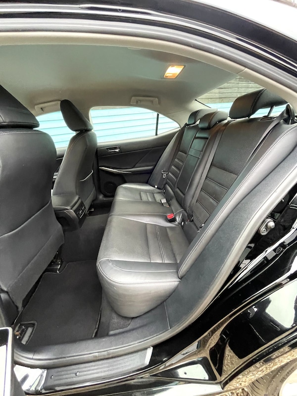 Used Lexus IS 2016 for sale - 76297387: Photo 8