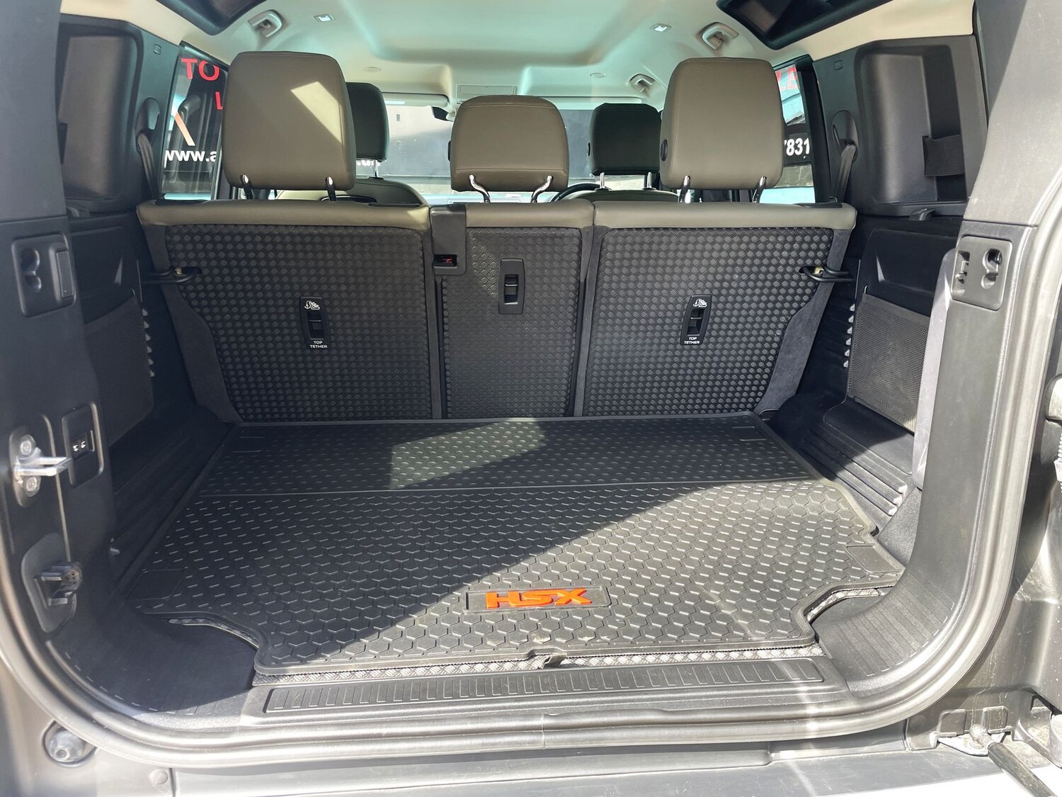 Used Land Rover Defender 110 2023 for sale - 77538735: Photo 23