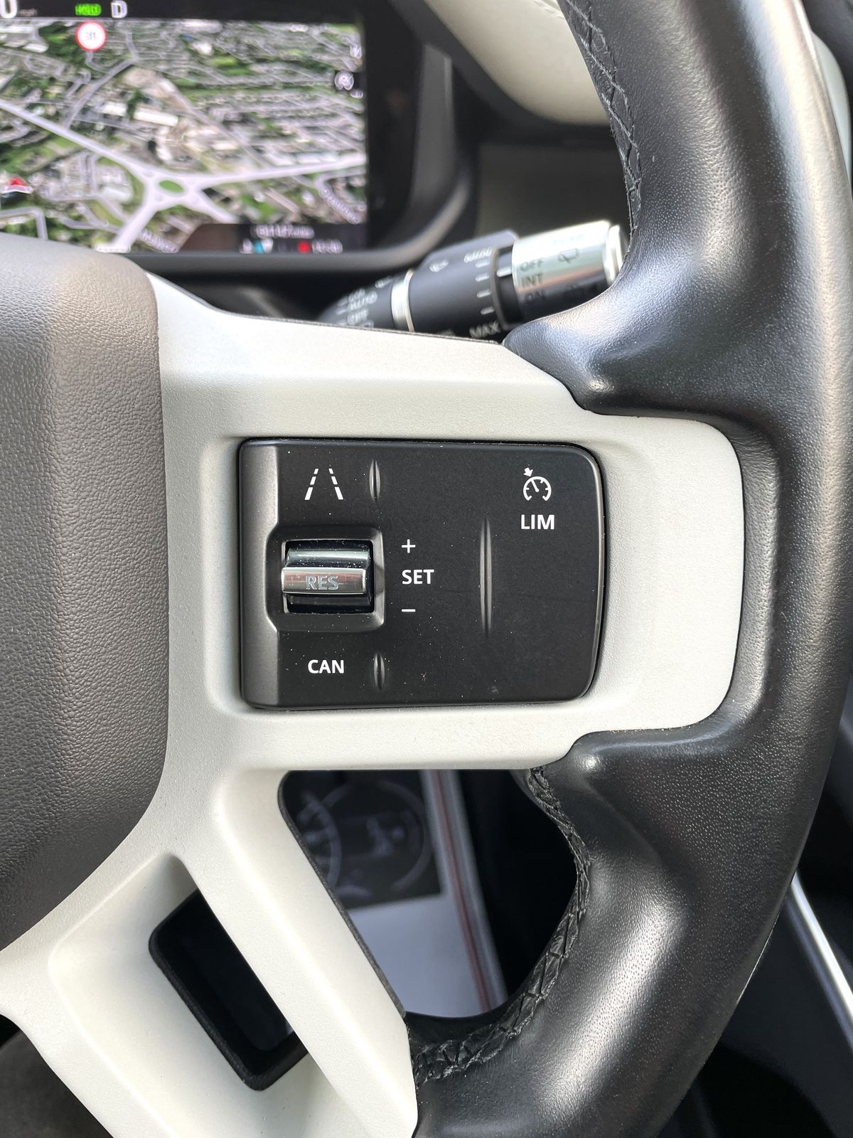 Used Land Rover Defender 110 2023 for sale - 77538735: Photo 28