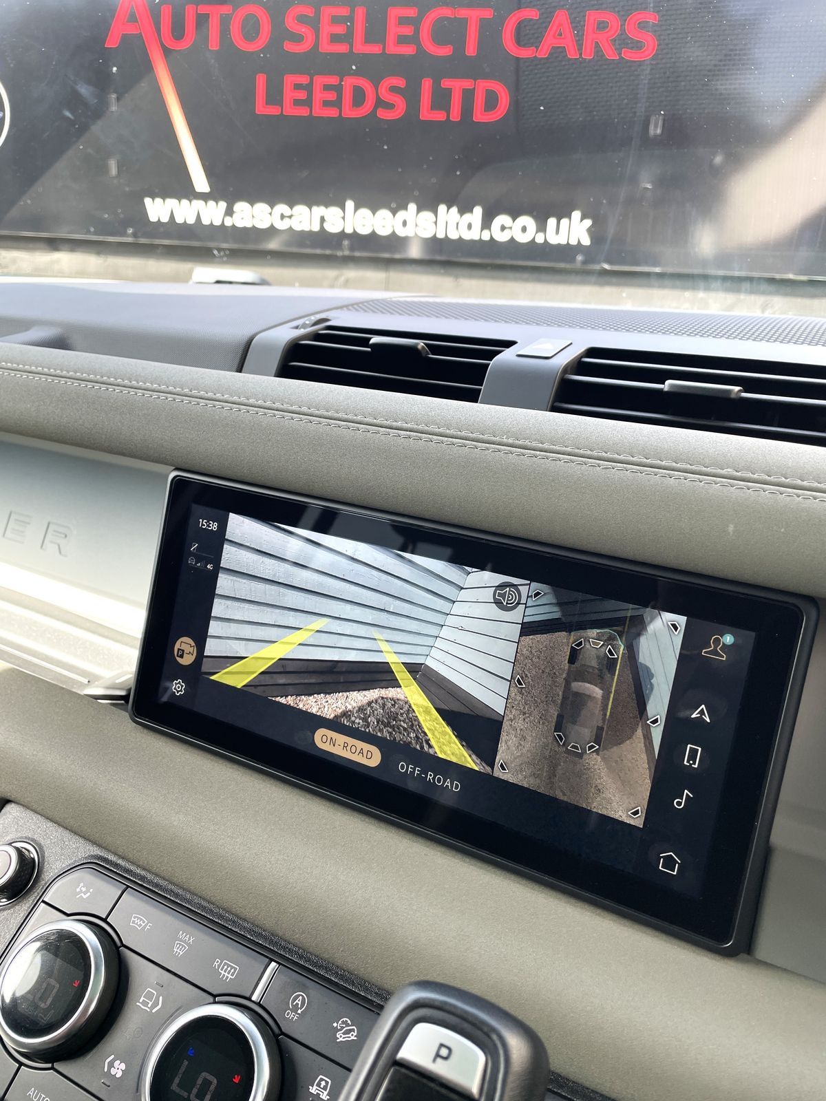 Used Land Rover Defender 110 2023 for sale - 77538735: Photo 31