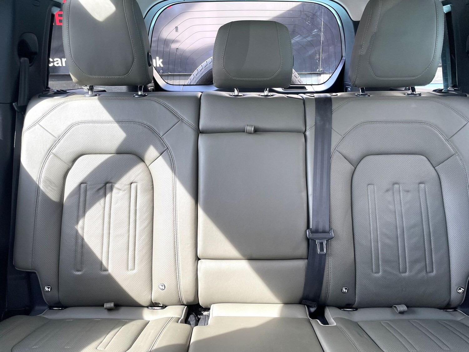 Used Land Rover Defender 110 2023 for sale - 77538735: Photo 9