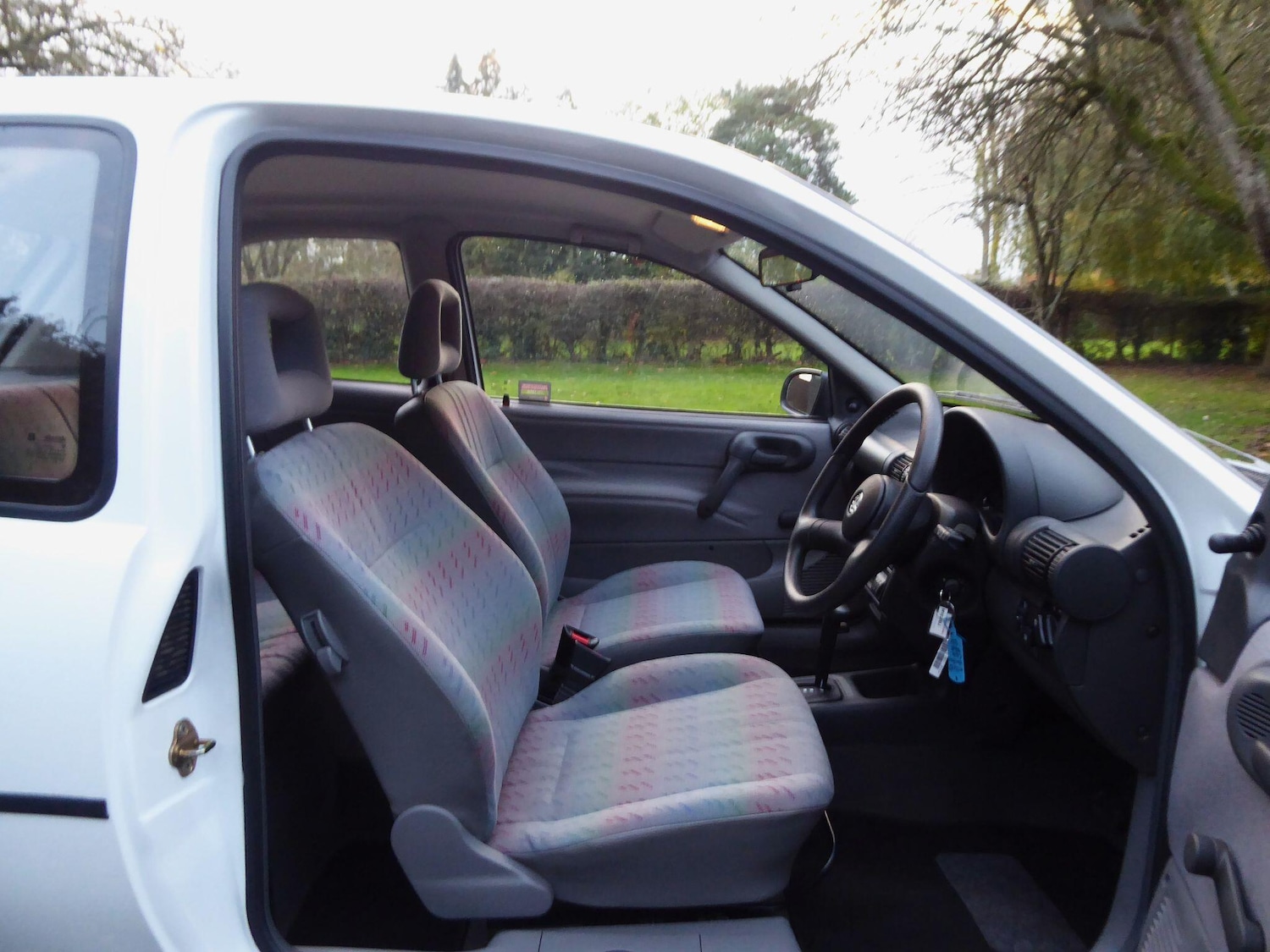Used Vauxhall Corsa 1995 for sale - 77255557: Photo 6