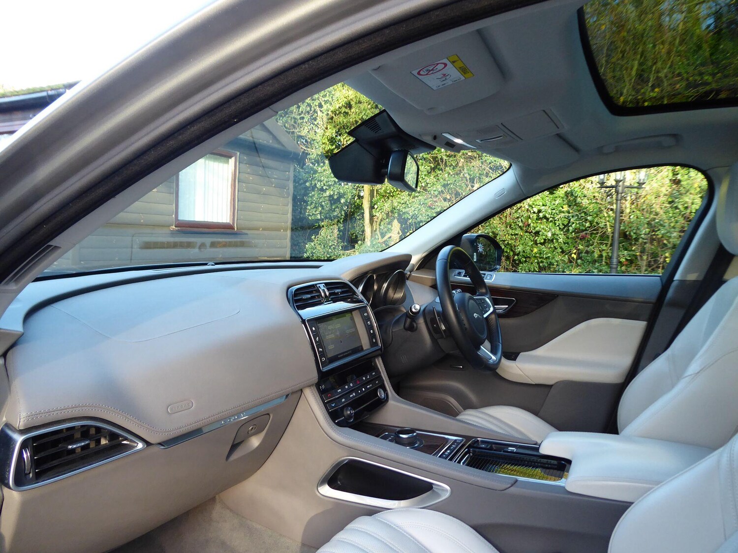 Used Jaguar F-Pace for sale - 77326205: Photo 16