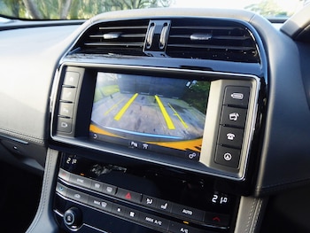 Used Jaguar F-Pace 2018 for sale - 77326205: Photo