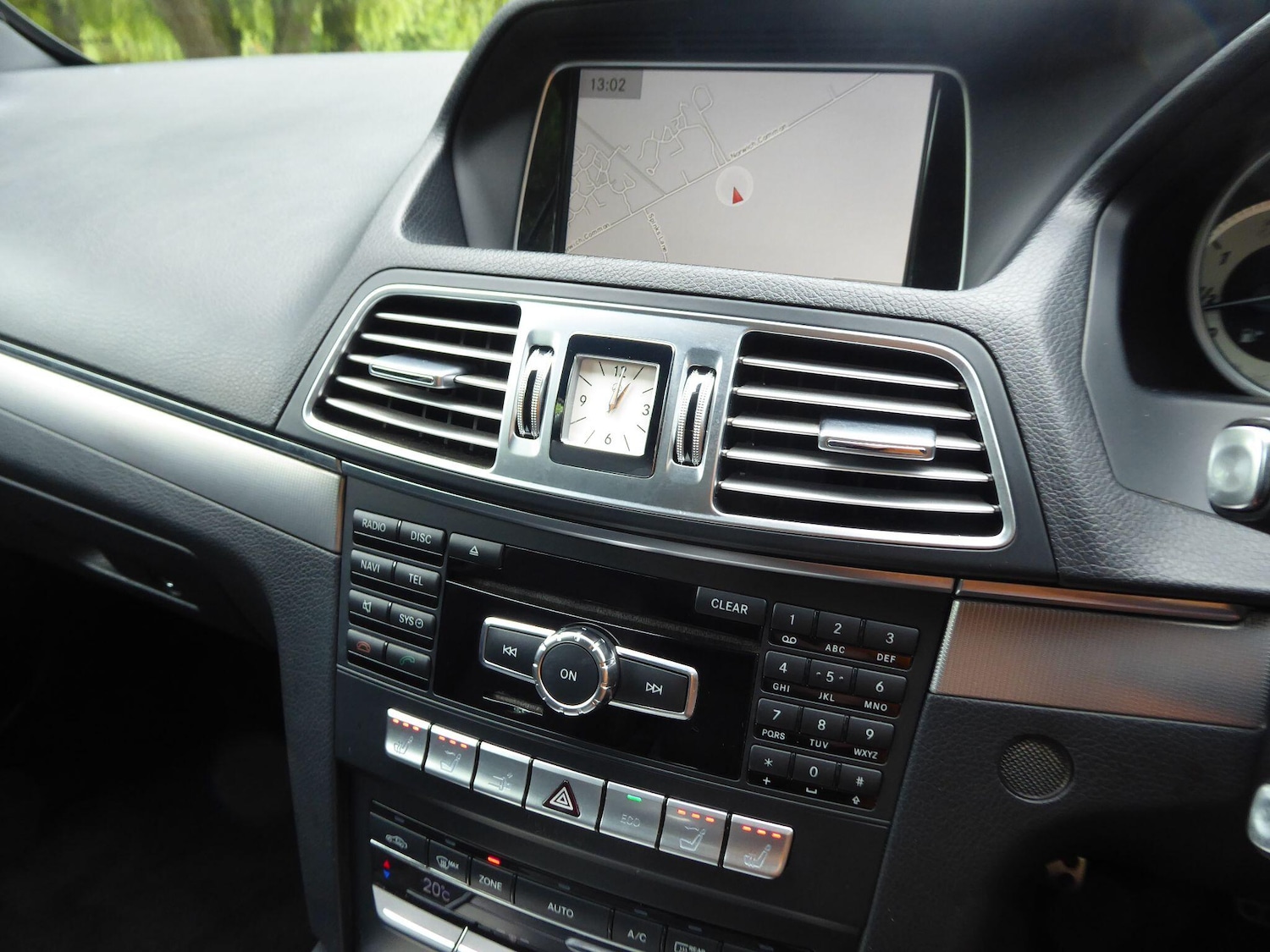 Used Mercedes-Benz E Class 2015 for sale - 77359993: Photo 3