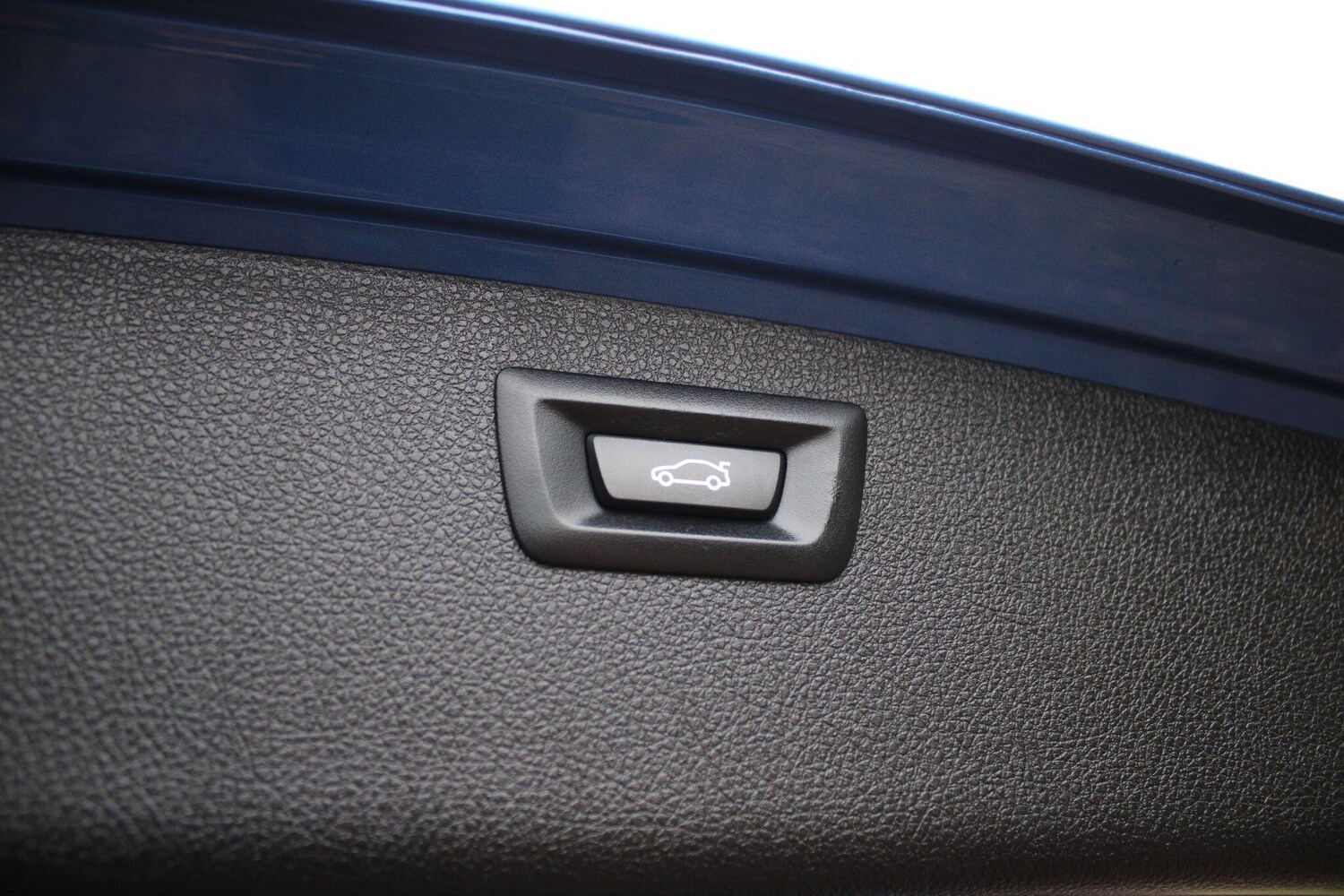 Used BMW 3 Series 2018 for sale - 77255518: Photo 37