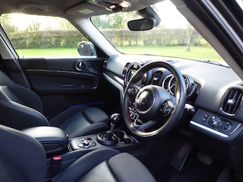 Used MINI Countryman 2018 for sale - 77326201: Photo