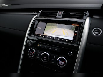 Used Land Rover Discovery 2018 for sale - 77326202: Photo