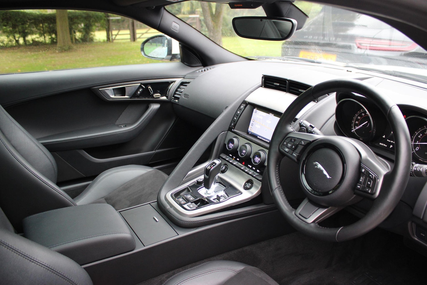 Used Jaguar F-Type for sale - 77360011: Photo 6