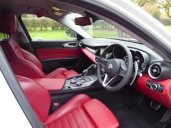 Used Alfa Romeo Giulia 2018 for sale - 77255523: Photo