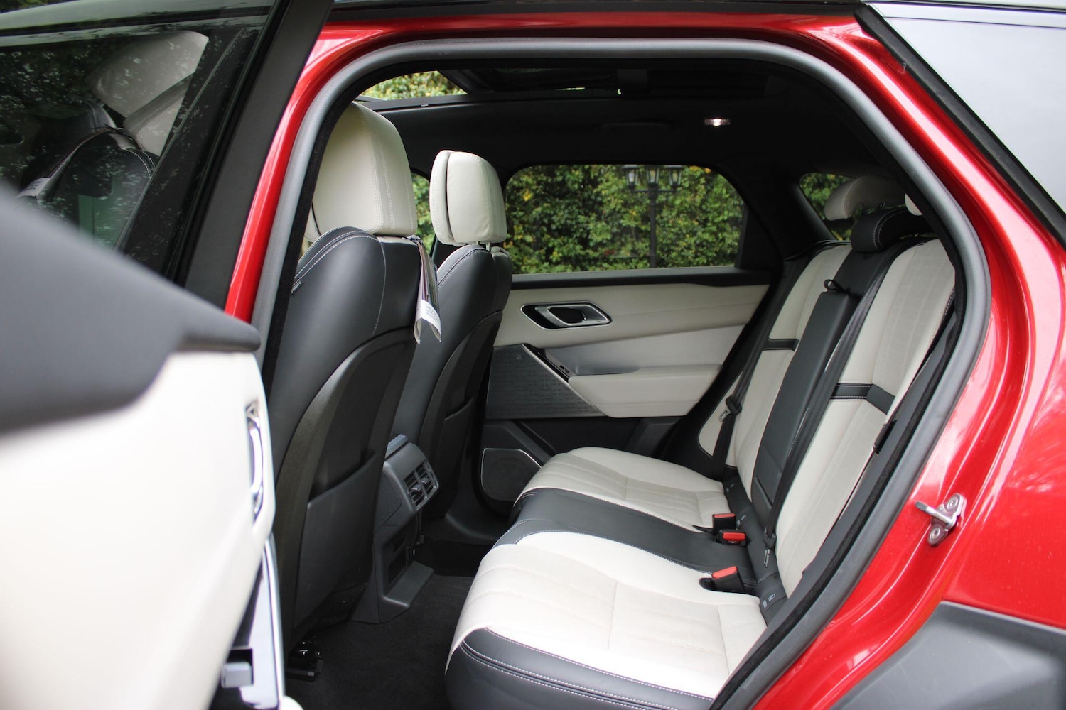 Used Land Rover Range Rover Velar 2019 for sale - 77253593: Photo 14