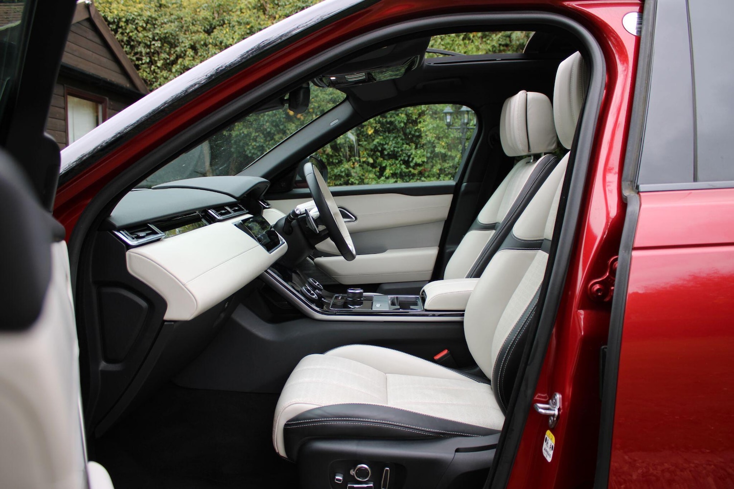 Used Land Rover Range Rover Velar 2019 for sale - 77253593: Photo 16