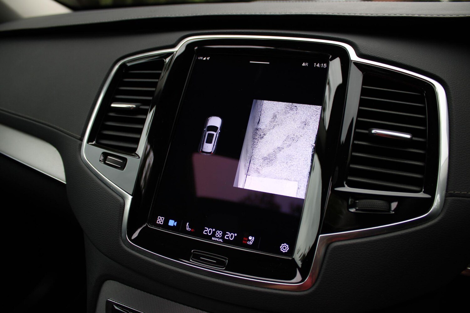 Used Volvo XC90 2023 for sale - 77255538: Photo 28