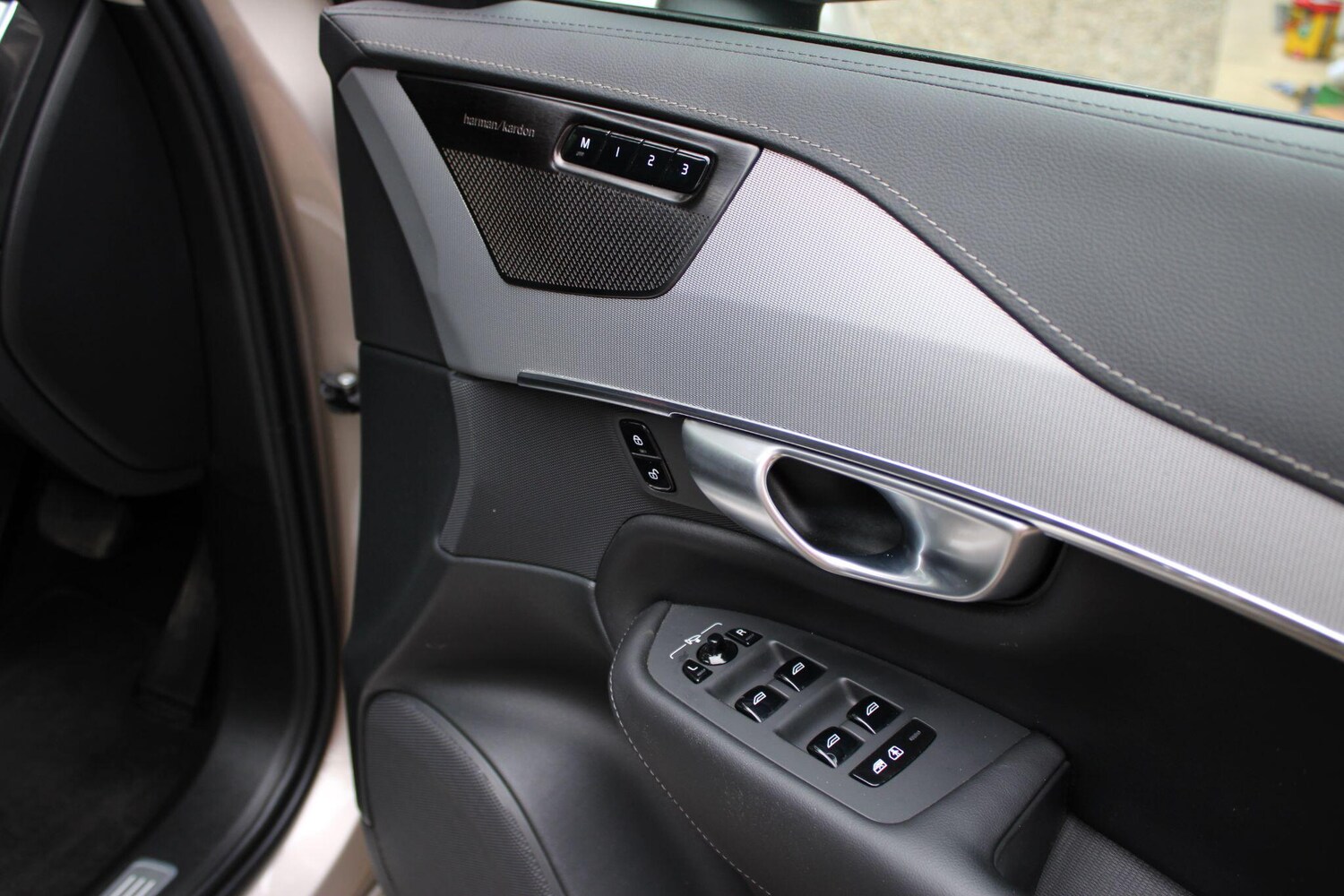 Used Volvo XC90 2023 for sale - 77255538: Photo 30