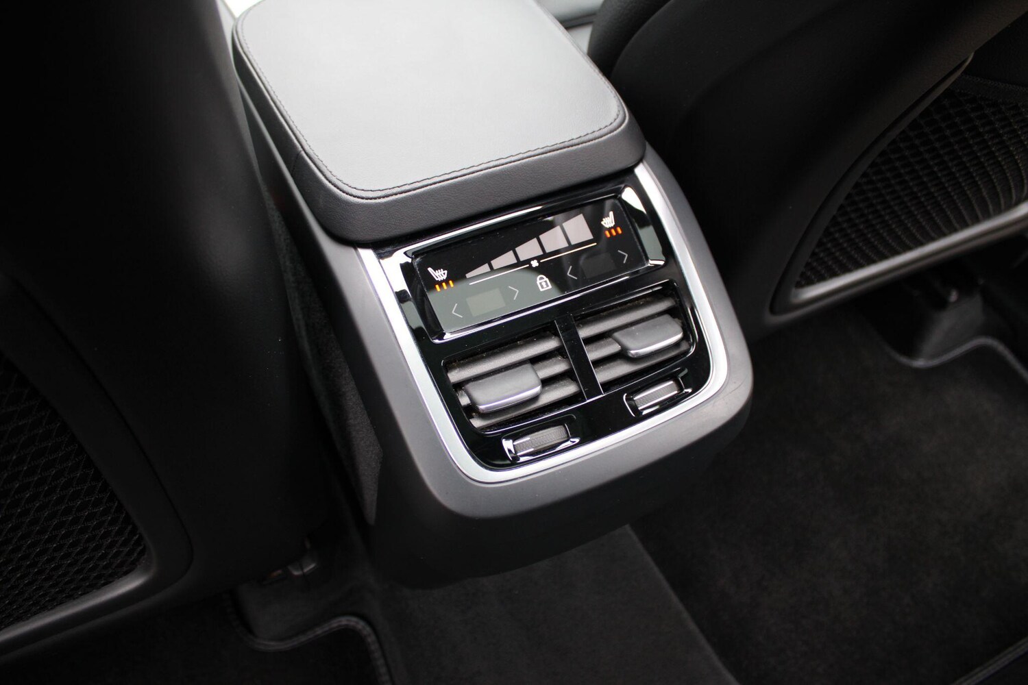 Used Volvo XC90 2023 for sale - 77255538: Photo 33