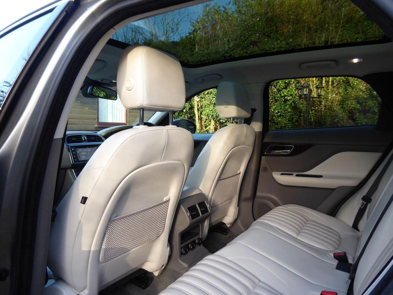 Used Jaguar F-Pace 2018 for sale - 77359995: Photo 14