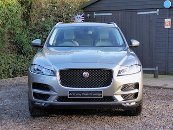 Used Jaguar F-Pace 2018 for sale - 77359995: Photo