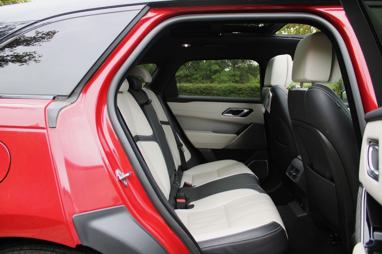 Used Land Rover Range Rover Velar 2019 for sale - 77359994: Photo 10