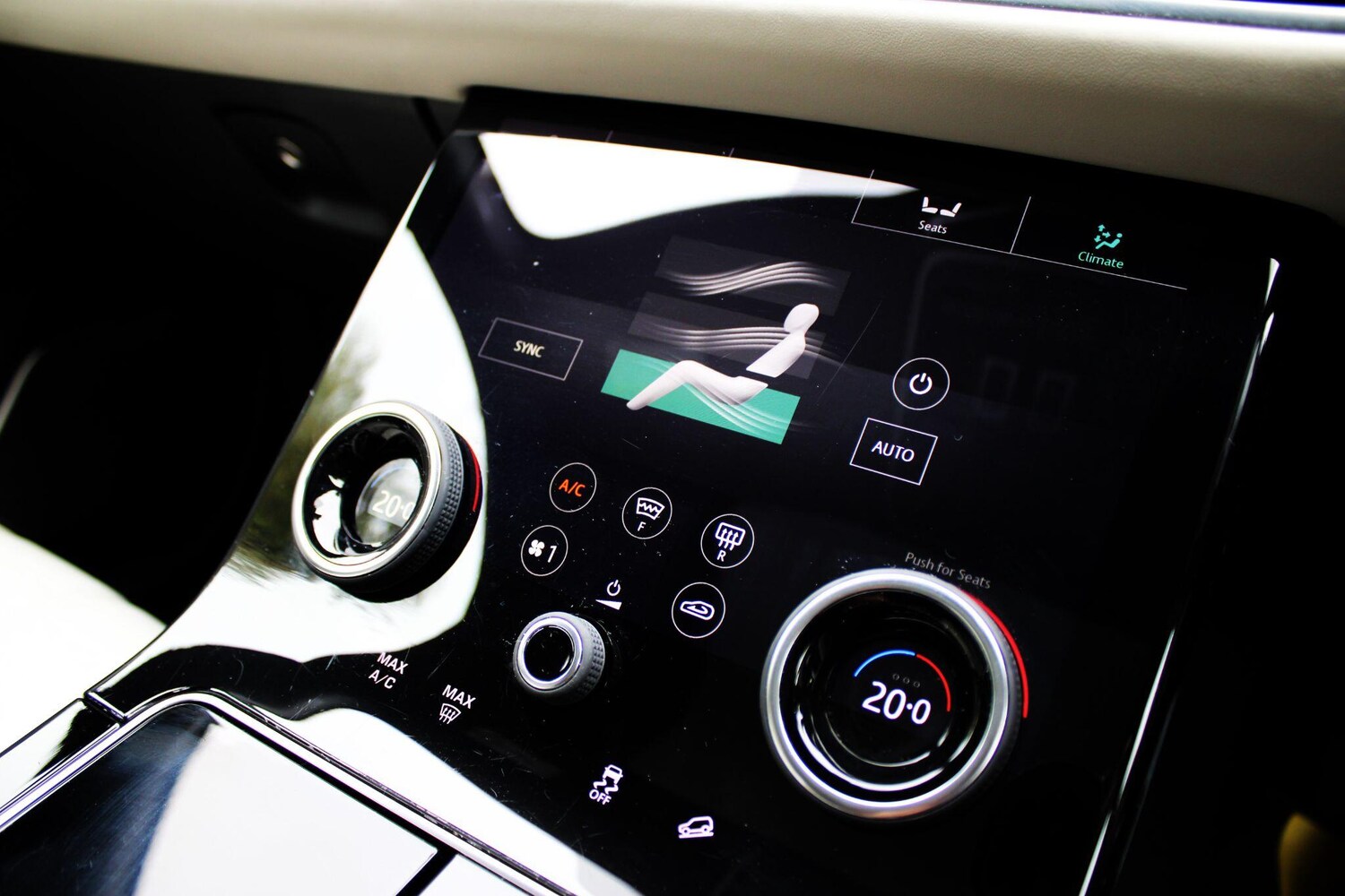 Used Land Rover Range Rover Velar 2019 for sale - 77359994: Photo 30