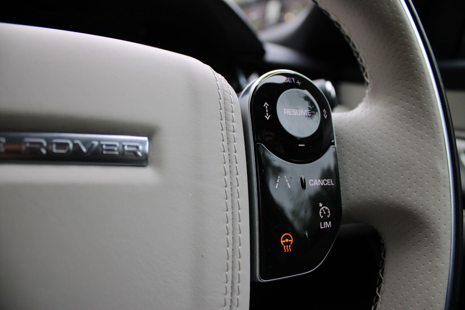 Used Land Rover Range Rover Velar 2019 for sale - 77359994: Photo 35