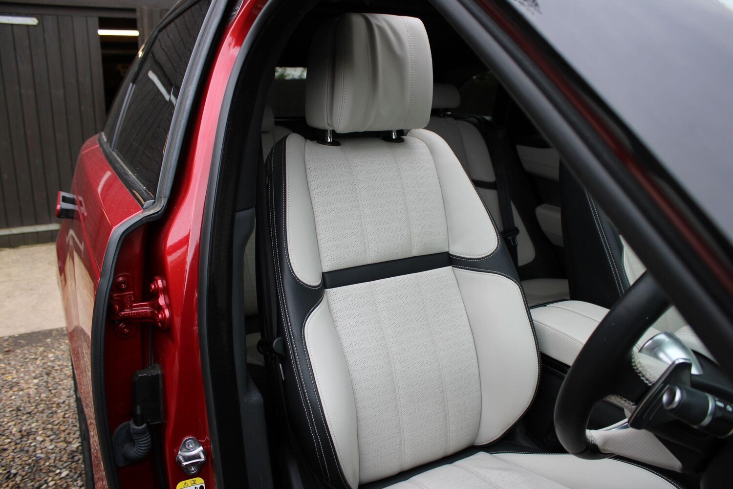 Used Land Rover Range Rover Velar 2019 for sale - 77359994: Photo 8