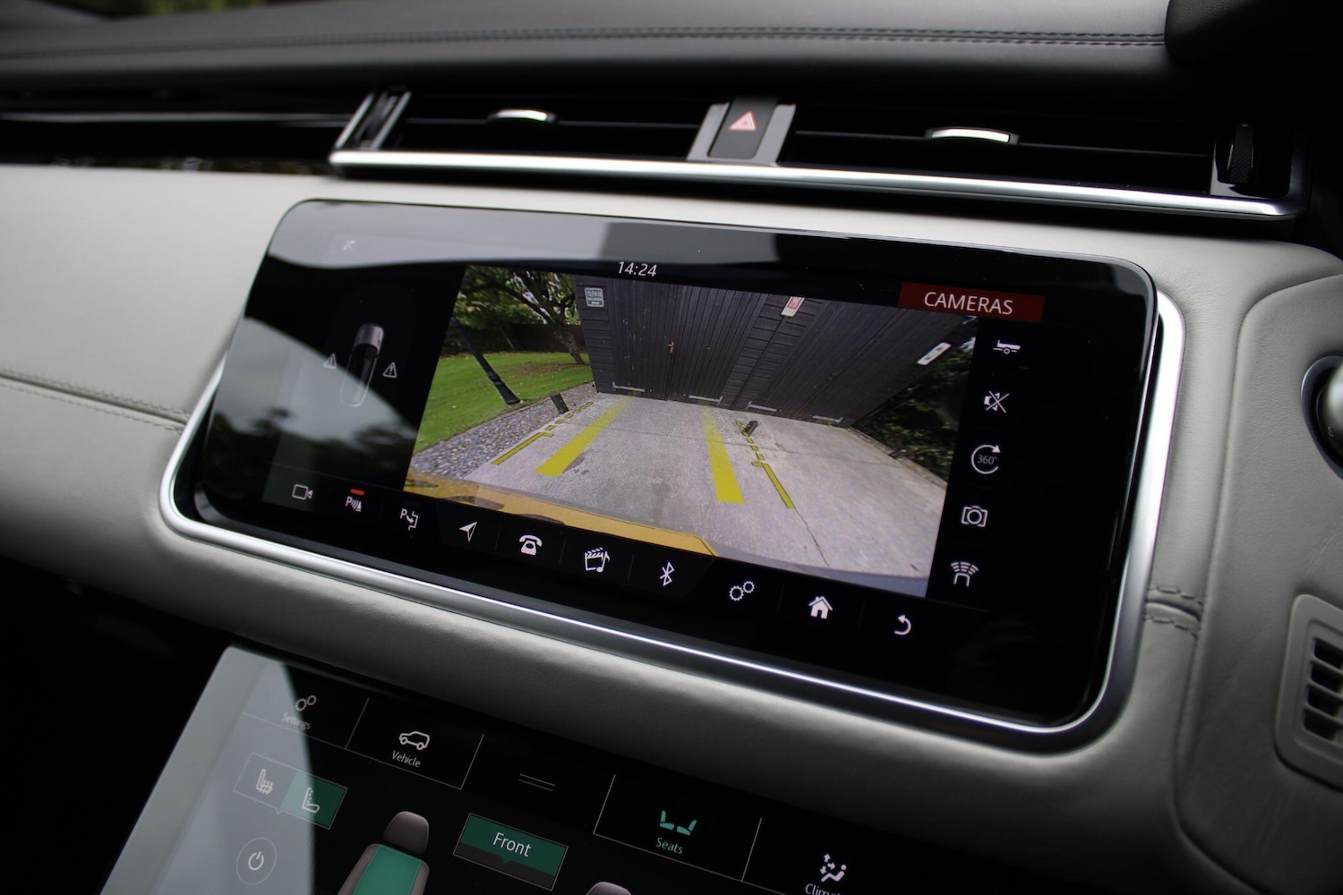 Used Land Rover Range Rover Velar 2019 for sale - 77255547: Photo 3