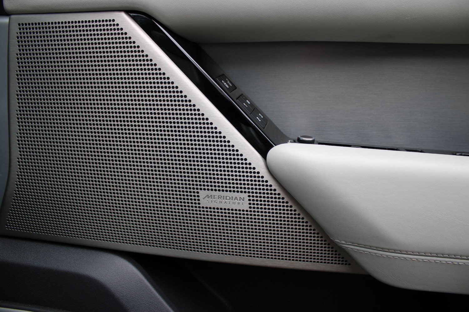 Used Land Rover Range Rover Velar 2019 for sale - 77255547: Photo 43