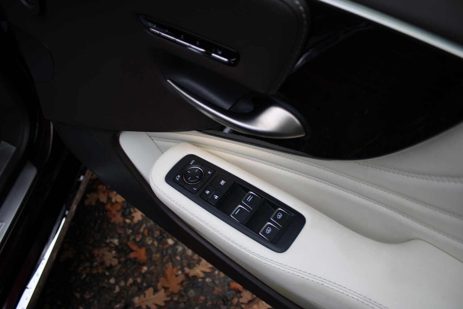 Used Lexus LS 2018 for sale - 77359991: Photo 27