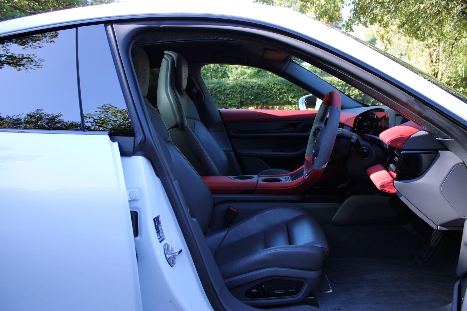 Used Porsche Taycan for sale - 77326243: Photo 6