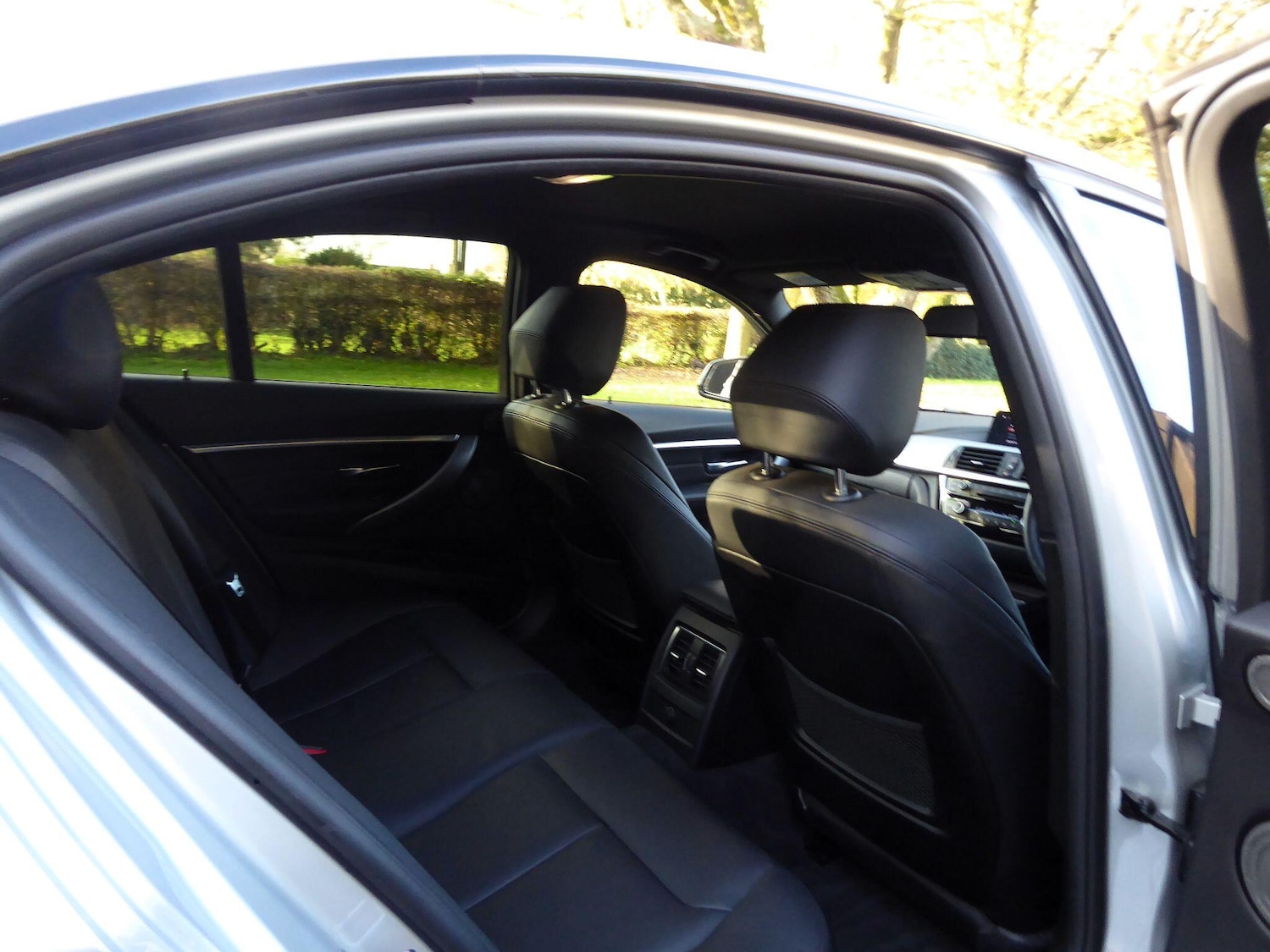 Used BMW 3 Series 2018 for sale - 77326211: Photo 9