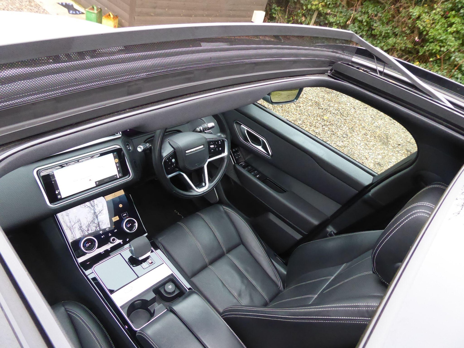 Used Land Rover Range Rover Velar 2021 for sale - 77253594: Photo 2