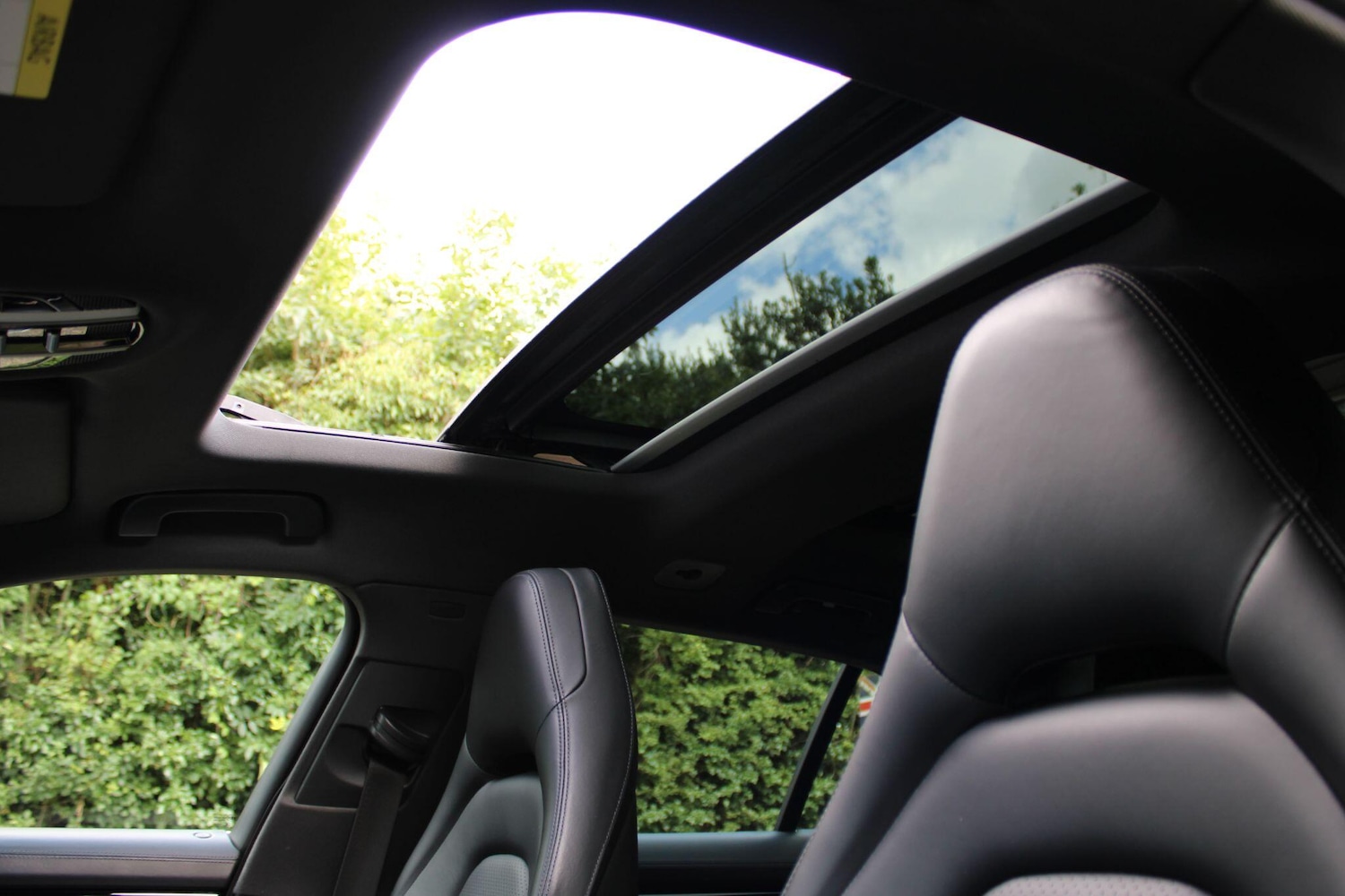 Used Porsche Panamera 2018 for sale - 77255550: Photo 18