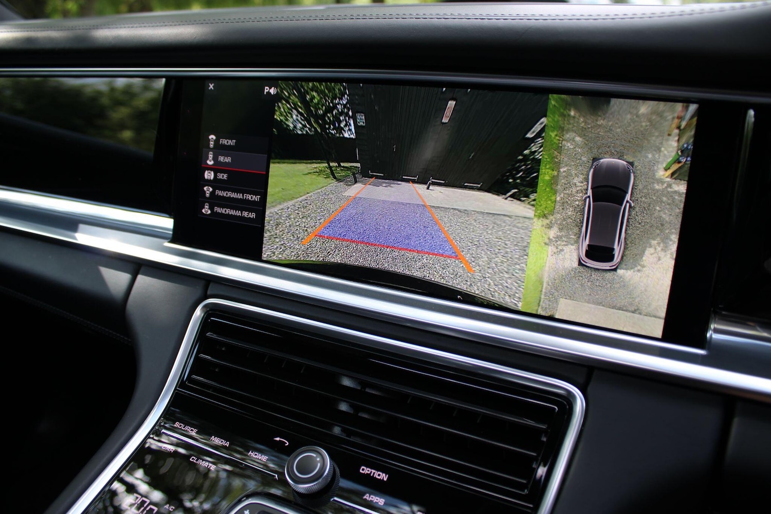 Used Porsche Panamera 2018 for sale - 77255550: Photo 3