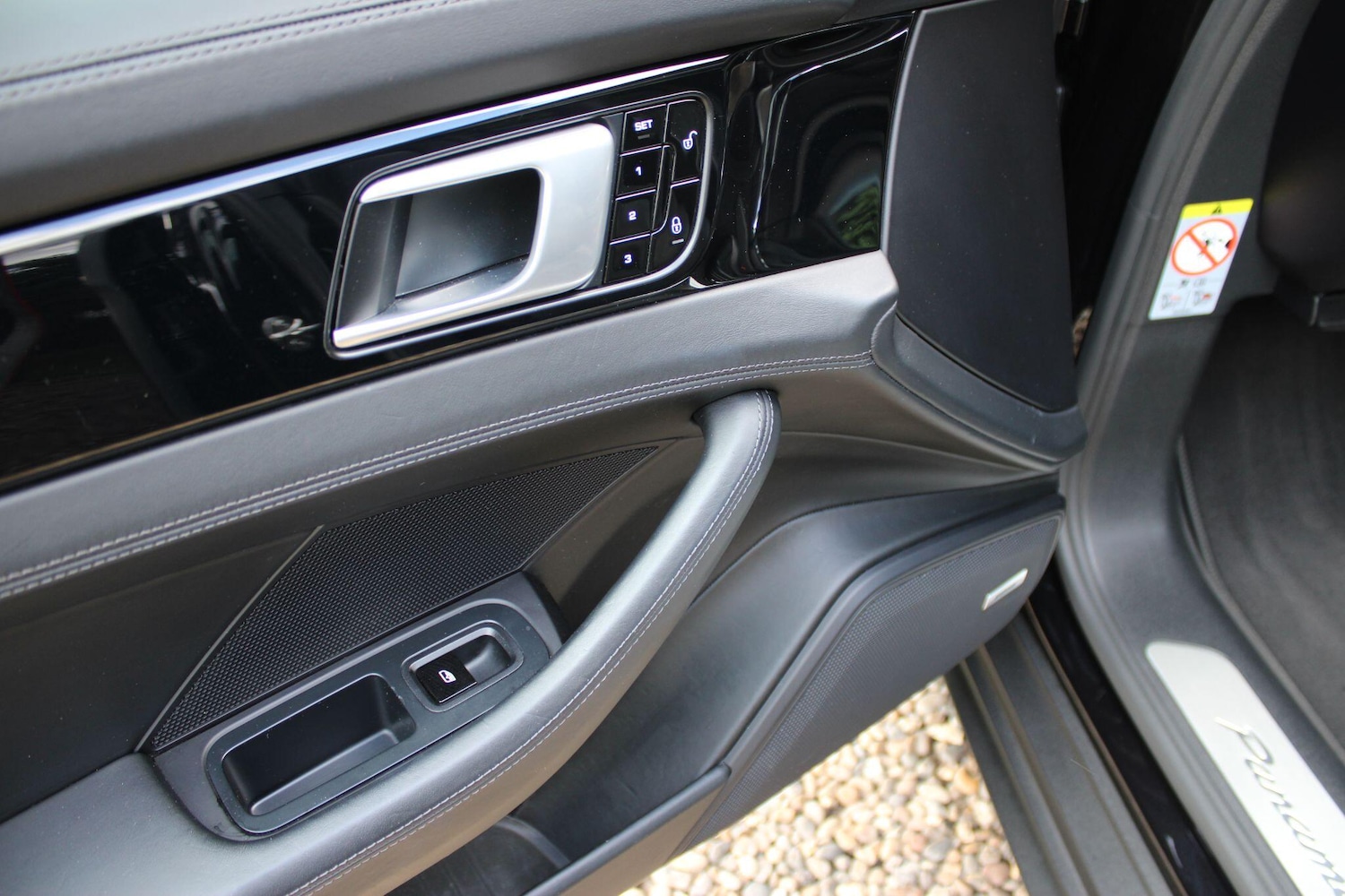 Used Porsche Panamera 2018 for sale - 77255550: Photo 36