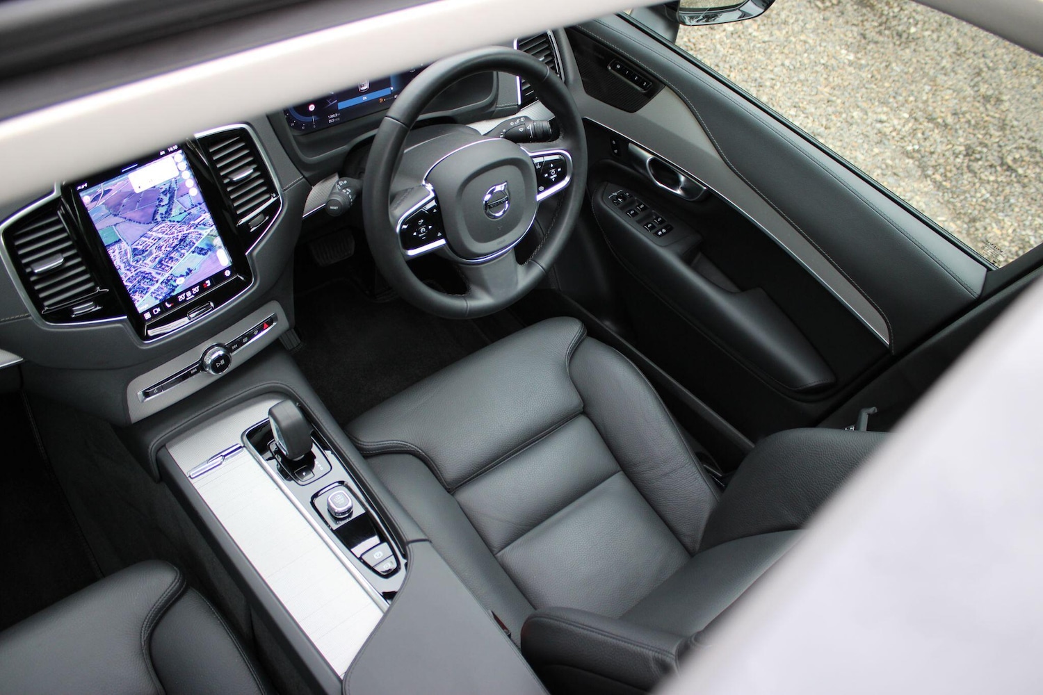 Used Volvo XC90 2023 for sale - 77291303: Photo 2