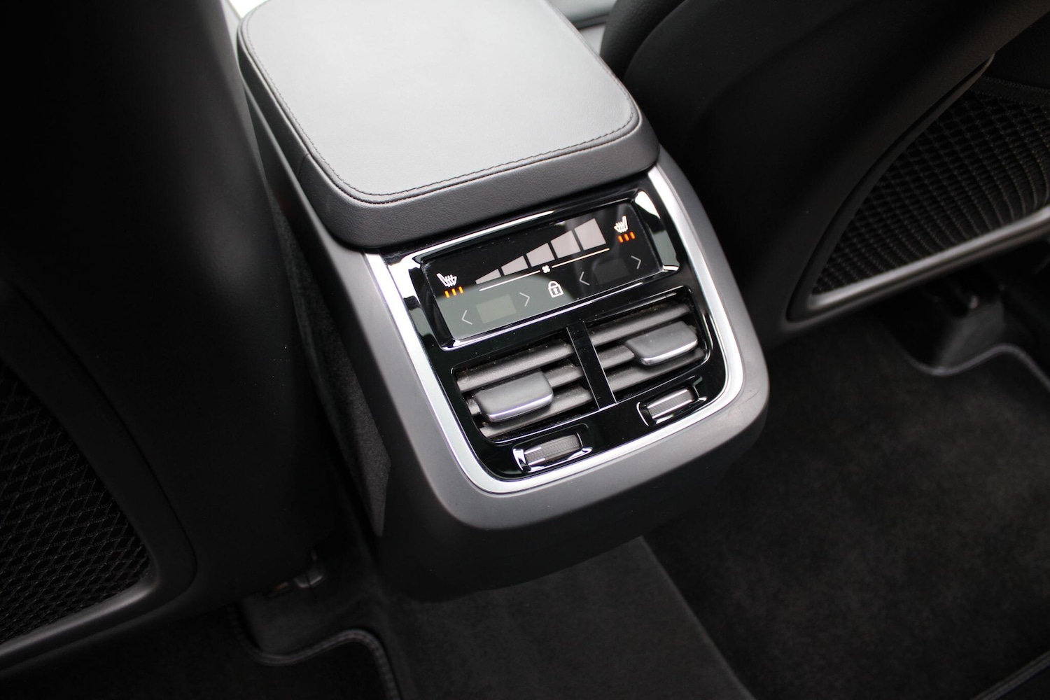 Used Volvo XC90 2023 for sale - 77291303: Photo 33