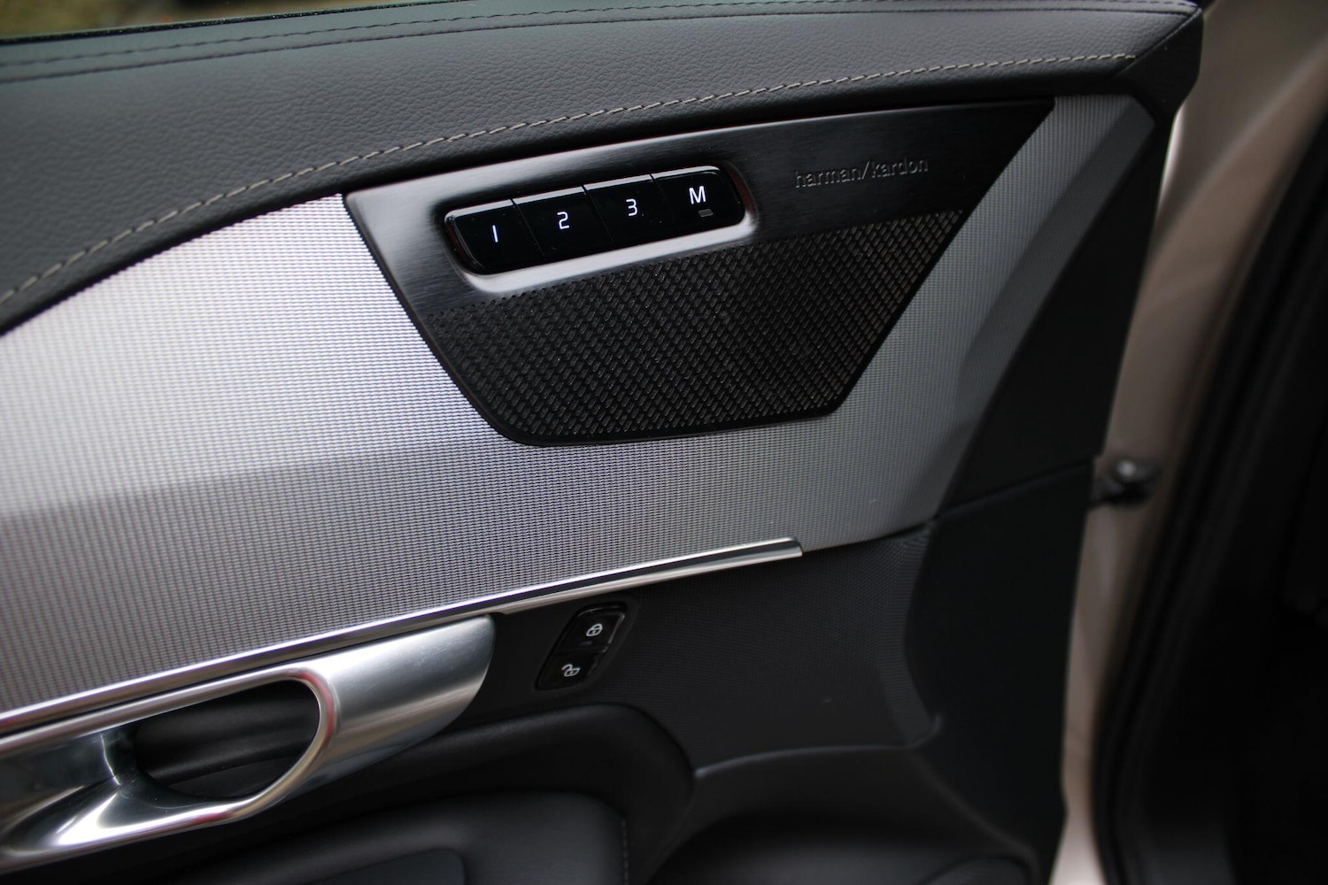 Used Volvo XC90 2023 for sale - 77291303: Photo 36