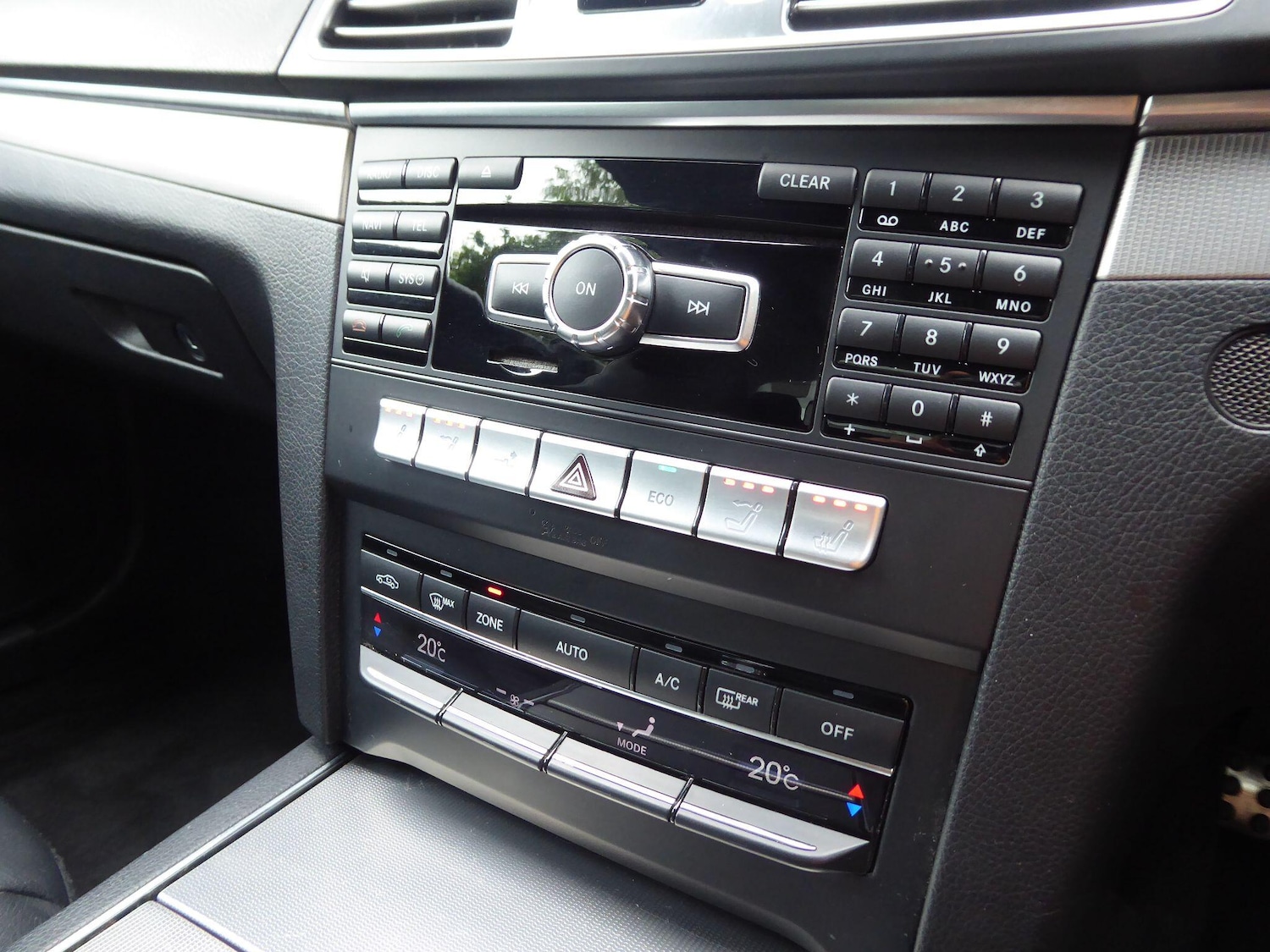 Used Mercedes-Benz E Class 2015 for sale - 77255535: Photo 16